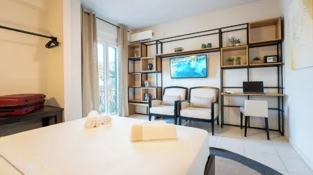 Well Being Luxury Apartments Отели в г. Evdilos