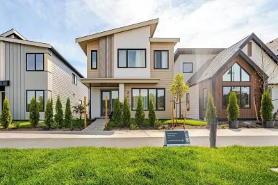 Victoria's  Oceanside Family Retreat 2br new bsmt, 15 walking min to the beach Hotels near Royal Roads University