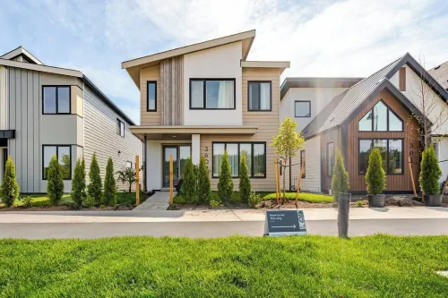 Victoria's  Oceanside Family Retreat 2br new bsmt, 15 walking min to the beach Hotels in Colwood