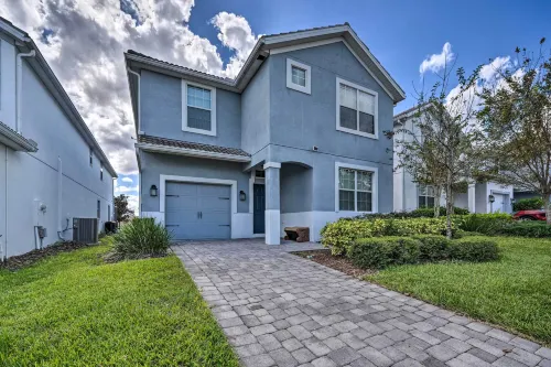Chic Villa w/ Resort Perks ~ 10 Mi to Disney! - Villas