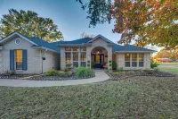 'The Crown Goose' - Bullard Home w/ Pool & Spa! - Parkering