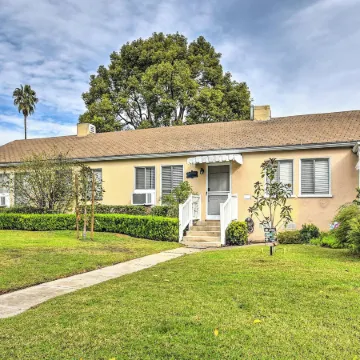 1 Mi to Dtwn Burbank: Mod Gem w/ Private Yard