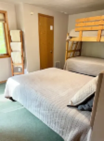Lutsen Ski-In/Ski-Out Townhome w/Pool and Hot Tub Access!