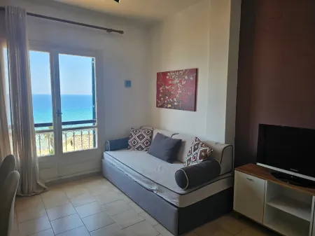 Corfu Glyfada Menigos Resort 91 Отели рядом с достопримечательностью «Glyfada Beach»