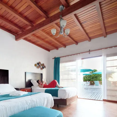 Isamar Hotel