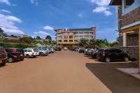 Roswam Hotel - parking