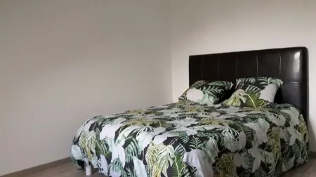 New house near the beaches of the landing Отели в г. Сен-Ком-де-Френе