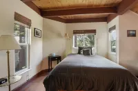 Tahoe City Getaway Minutes From Lake and Activities