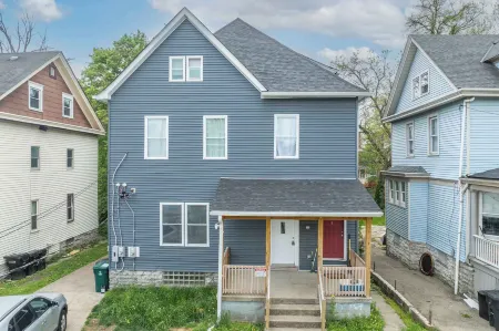 Queen City Retreat 1 - Cozy Home for 6 Near Attractions & Restaurants