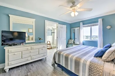 Renovated oceanfront penthouse condo - direct beach access! Hotels near Women Veteran Memorial