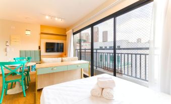 Max Jardim São Paulo - Studios Per Season