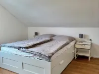 Modern, spacious apartment with a great view Hotels in Aalen