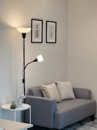 Perfect blend of style, comfort and convenience. Отели рядом с достопримечательностью «Wat Niwet Thammaprawat»