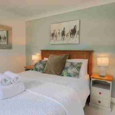 Rainbow View Rooms