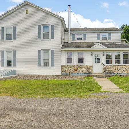 Pet-Friendly Franklinville Farmhouse w/ Sunroom!