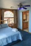 House on the Hill/ 5 bedrooms/ overlooks all of Kernville