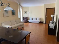Cozy apartment 10 min from the sea and very well connected to the city center