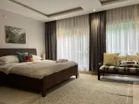 Three bedroom premium apartment located in a safe, quite street. Hotels in 