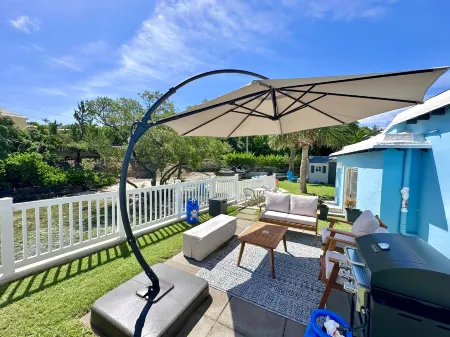 Blue Water Отели рядом с достопримечательностью «Маяк Гиббс-Хилл»