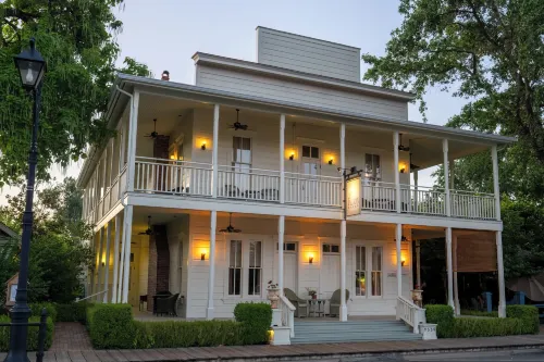 Tallman Hotel Hotels in Upper Lake