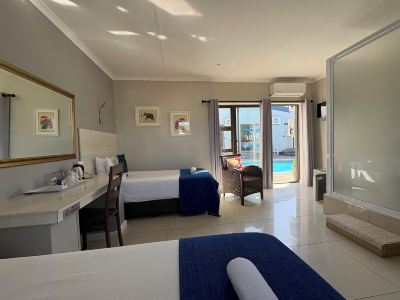 Le Blue Guesthouse