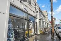 Luxurious Retreat! Near SI Stadium & PATH-Easy NYC Access-Walk to Shops & Dining Hotels in Harrison