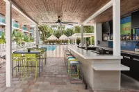 호텔 알바 탬파 태피스트리 컬렉션 바이 힐튼