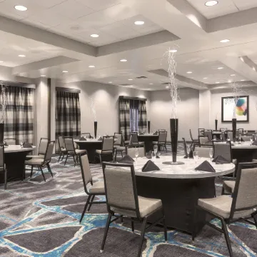 Embassy Suites by Hilton Orlando Airport