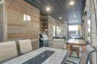 Modern Island Park Cabin ~ 23 Mi to Yellowstone!