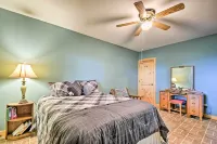 Cozy Amish Country Cabin on Shipshewana Lake! - Homestays