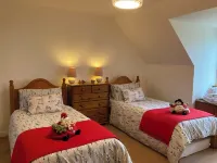 Roualeyn Cottage - A Beautiful Country Cottage, over looking the Deveron Valley