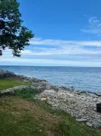 Sunset Serenity: Charming 2-bedroom cottage on picturesque Lake Ontario Hotels in Scriba