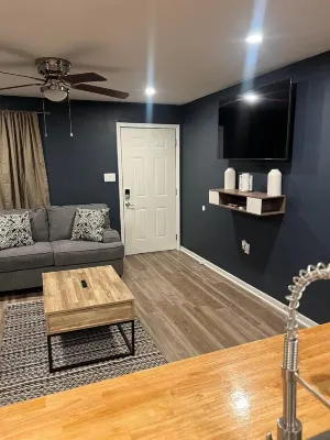 Deja Blue Hotels in McComb