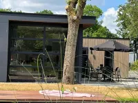 Ferienhaus Holland-cube Direkt am Veluvemeer in Bad Hoophuizen Hotels in Hulshorst