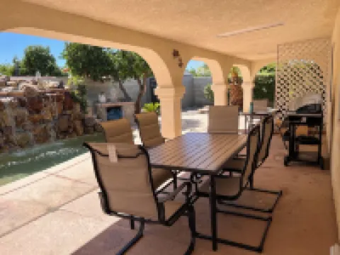 beautiful house with pool !!3 minutes from polo club!!