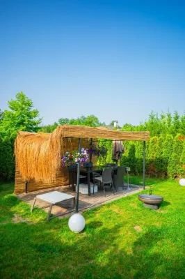 3-bedroom villa in welcoming Sapanca with huge garden at the lake.