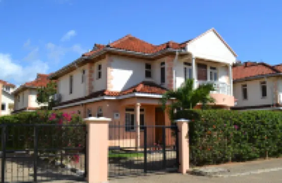 A coastal villa with a splash of glam!