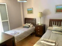 Acogedora Casa Rural Donde Cada Rincón te Invita a Sentirte Como en Casa Отели рядом с достопримечательностью «Сьерра де Арасена»