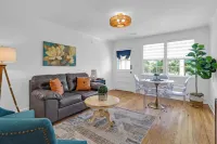 Charming 2-bedroom cottage in Historic Downtown Summerville