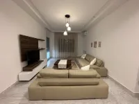 un Très Beau Studio Luxueux Hotels in Soukra