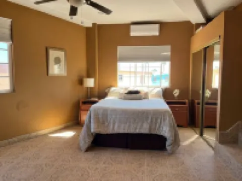 Colorful 2nd floor apartment