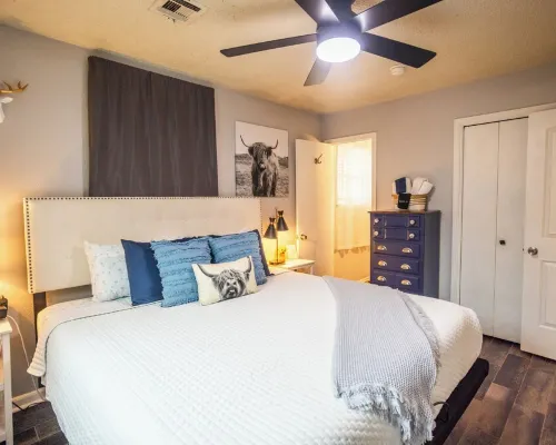 Work Space/King/Patio/Near Airport/Close to I-35 ムーアのホテル