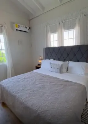 Centrally located COUVA Family Home. Relax, Explore, and Stay Secure! Hoteles en 