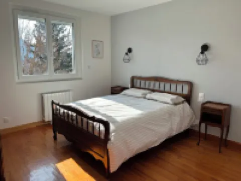 Hautes-Alpes garden apartment with open view