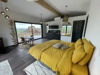 Unusual in the heart of nature, Nordic bath, panoramic sauna Hotel a Grazac