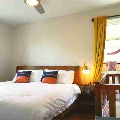 Casita Catalina / Free Parking / 12m Walk to Metro Rooms