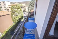 Modern newly renovated apartment near Como Hotels in Tavernerio