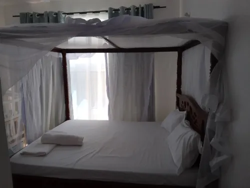 Cossy apartments ,3 minutes walk to the beach, free WiFi, pool, parking.