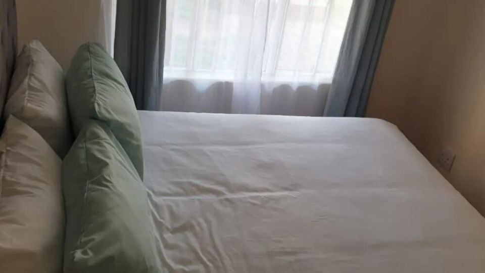Modern 2 beds apartment 13km to OR Tambo Airport