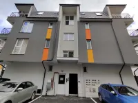 Relax in elegant space located near Otopeni Swimming Complex, AirPort, Therme. Các khách sạn ở 